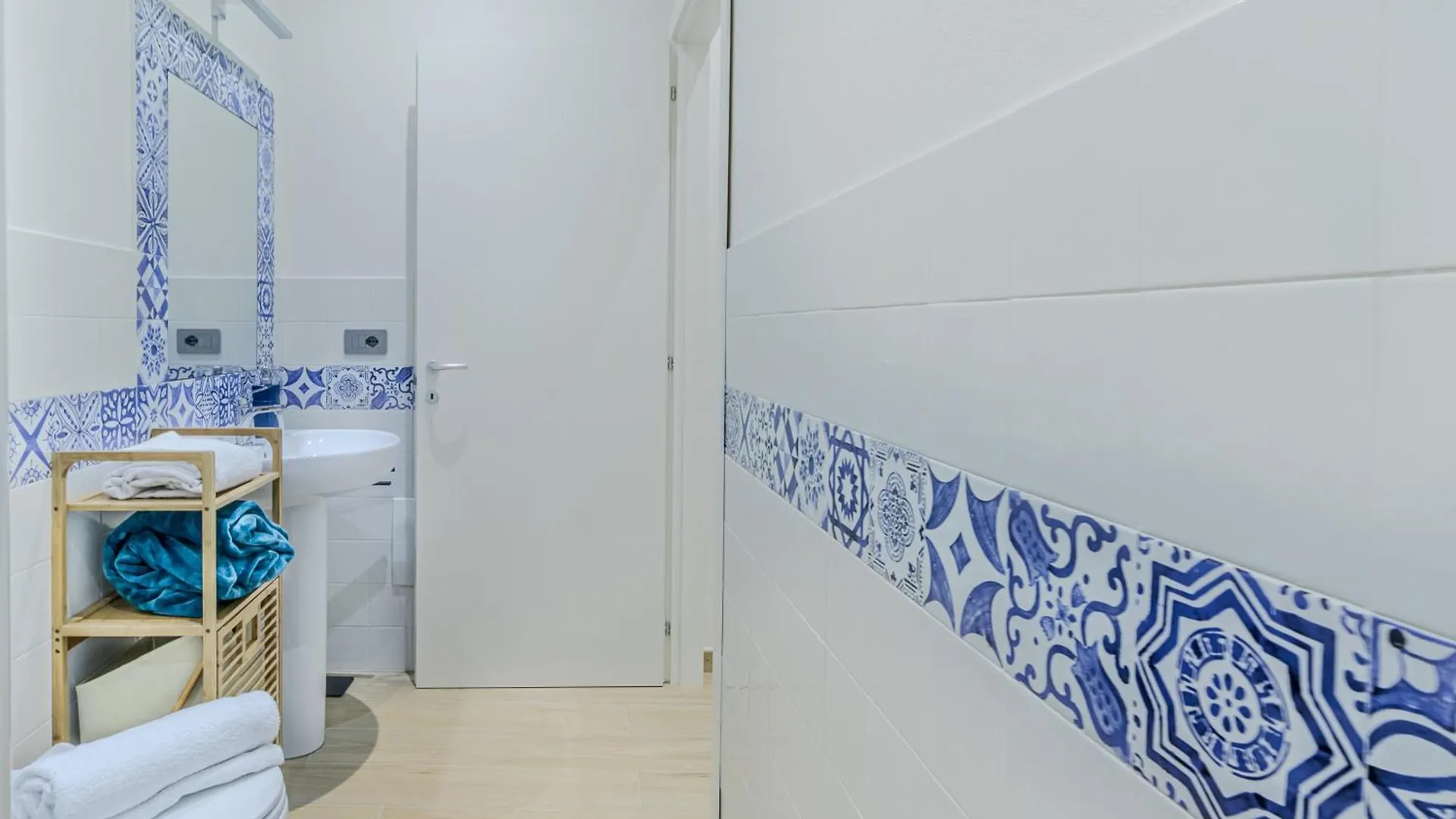 Artis Rooms Guesthouse Кальяри