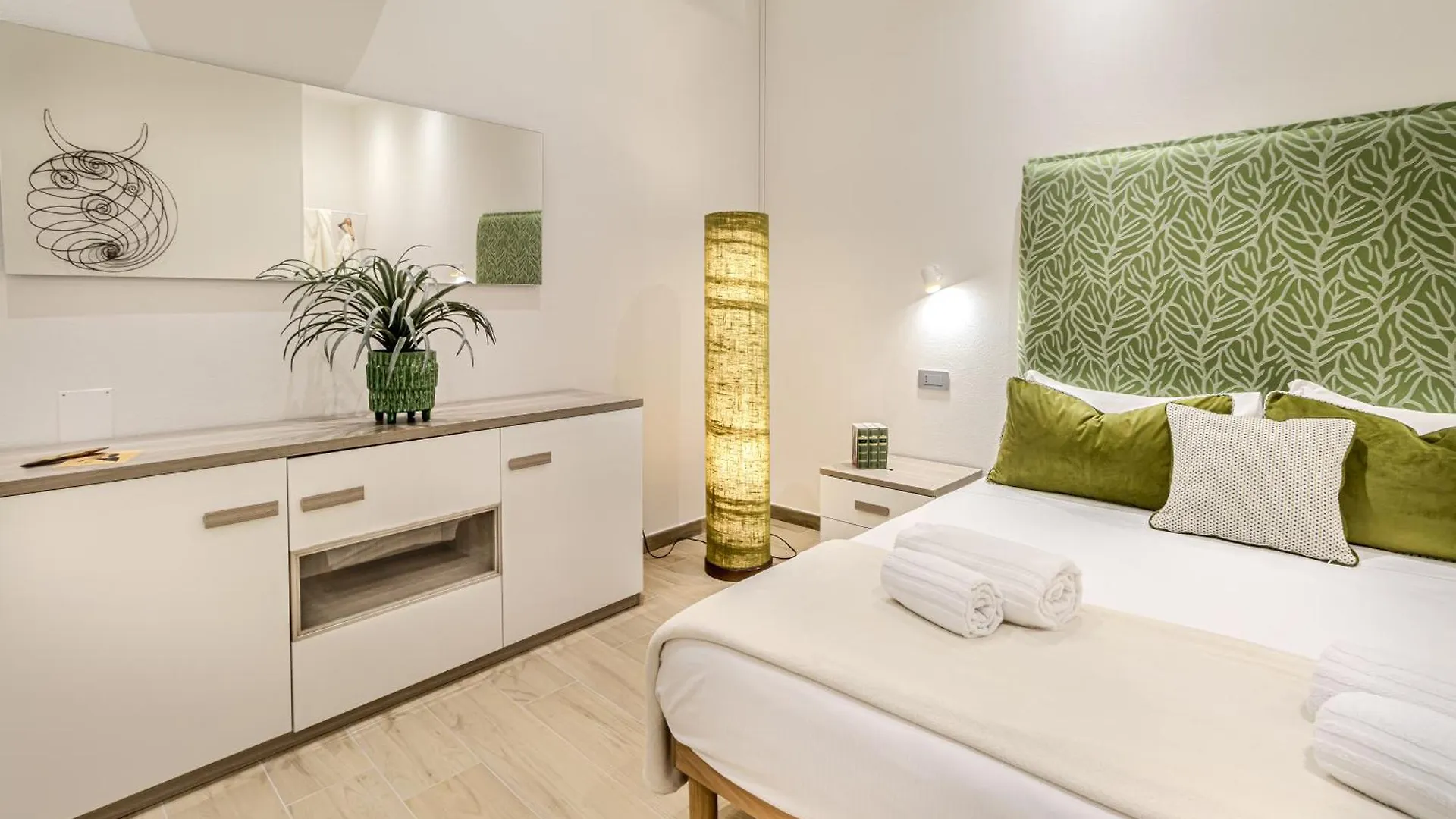 Artis Rooms Guesthouse Кальяри