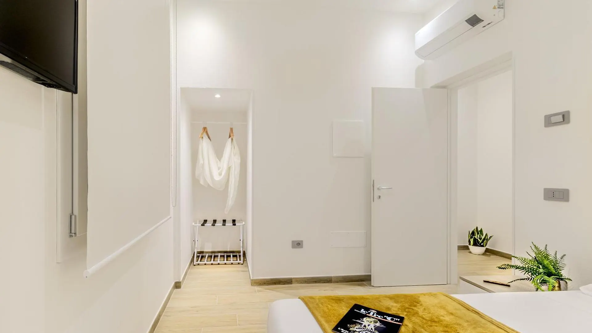 Artis Rooms Guesthouse Cagliari 0*,